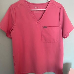 Figs chalk pink top